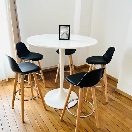 Chic Appartement Type 4 / Parking Prive Reims Extérieur photo